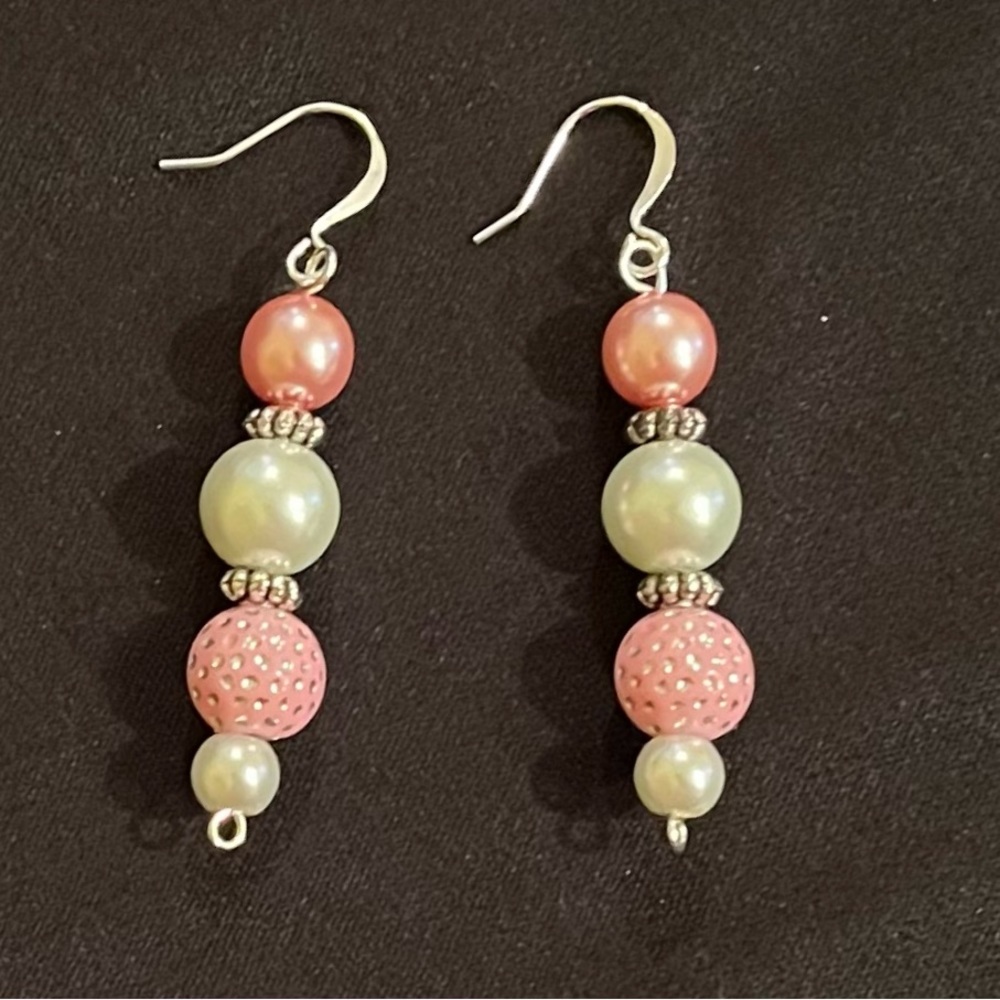 Silver Tone Pink & White Beaded Drop Earrings - Picture 1 of 2